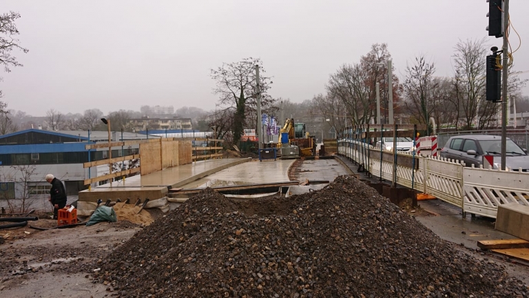 kritisiert-endlose-Brücken-Sanierung